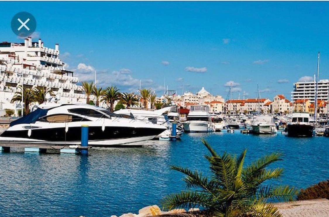 Apartamento Dentro Da Marina De Виламура Екстериор снимка